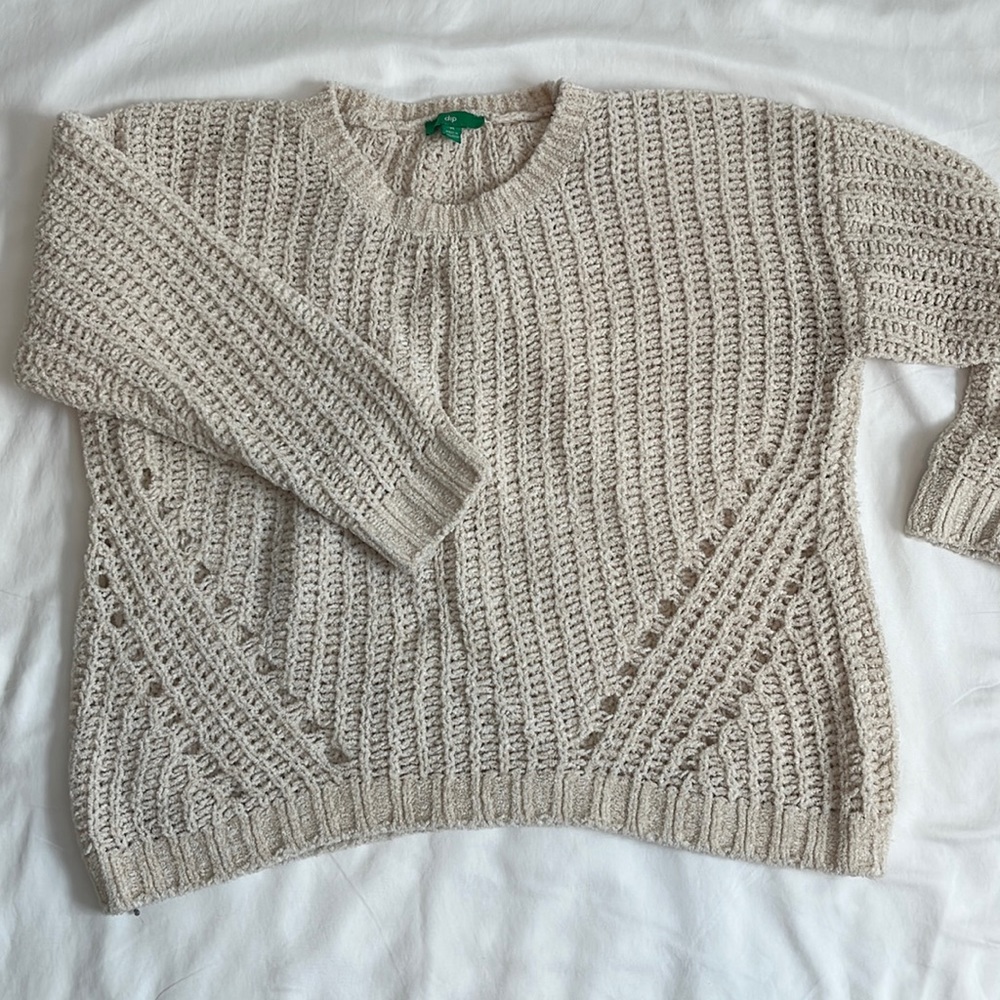 Chunky, large knit, pull over sweater.